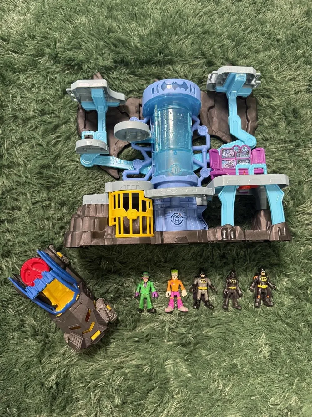 Fisher-Price Imaginext DC Super Friends Batcave Playset Batman Riddler Joker